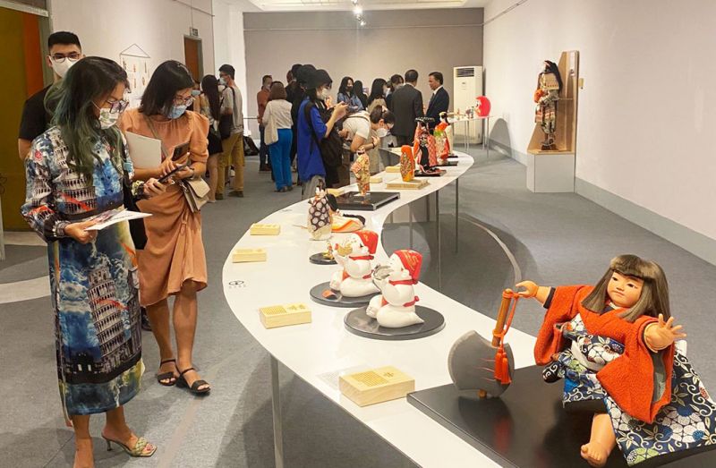 Japanese dolls_saigontimes.jpg Japanese dolls_saigontimes.jpg